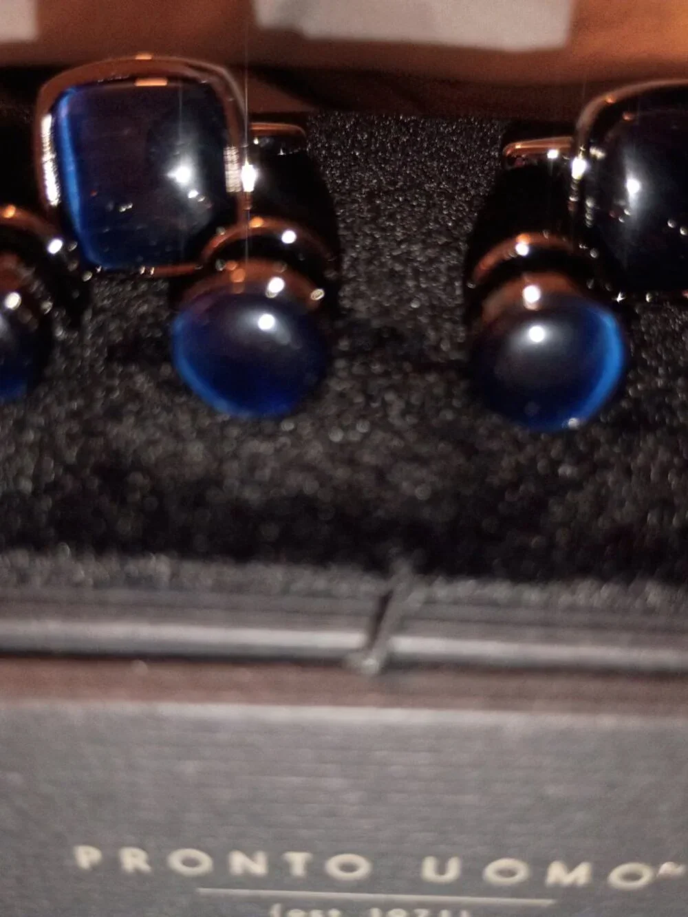 Cuff links and studs